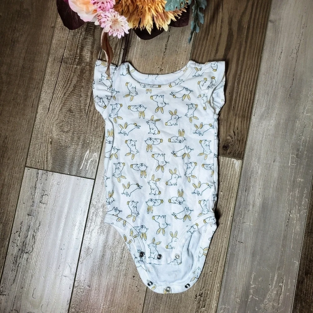 Carter's Baby Girl Infants Size 6m Bunny Rabbit Bodysuit Easter Spring Cotton
